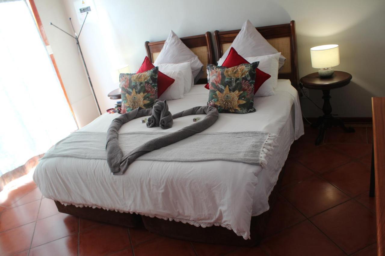 La Montagne Guest Lodge ฮาร์ทบีสบูร์ท ภายนอก รูปภาพ