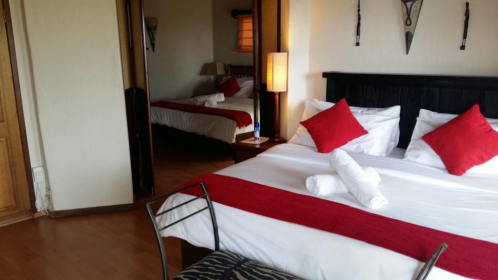 La Montagne Guest Lodge ฮาร์ทบีสบูร์ท ภายนอก รูปภาพ