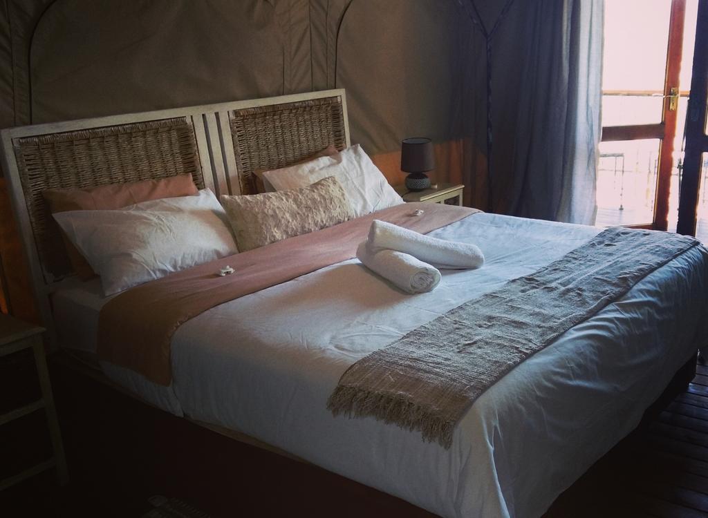 La Montagne Guest Lodge ฮาร์ทบีสบูร์ท ภายนอก รูปภาพ
