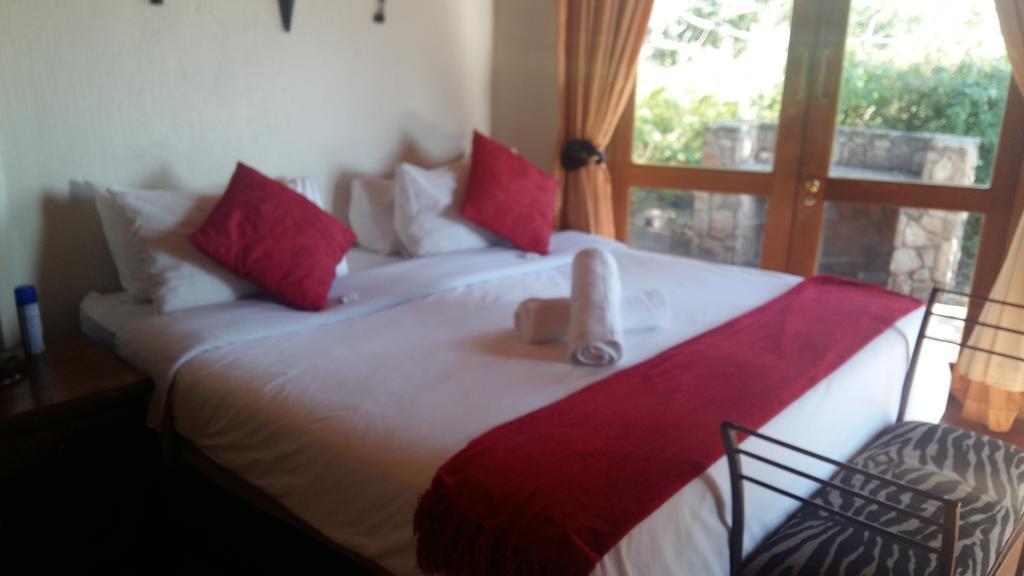 La Montagne Guest Lodge ฮาร์ทบีสบูร์ท ภายนอก รูปภาพ