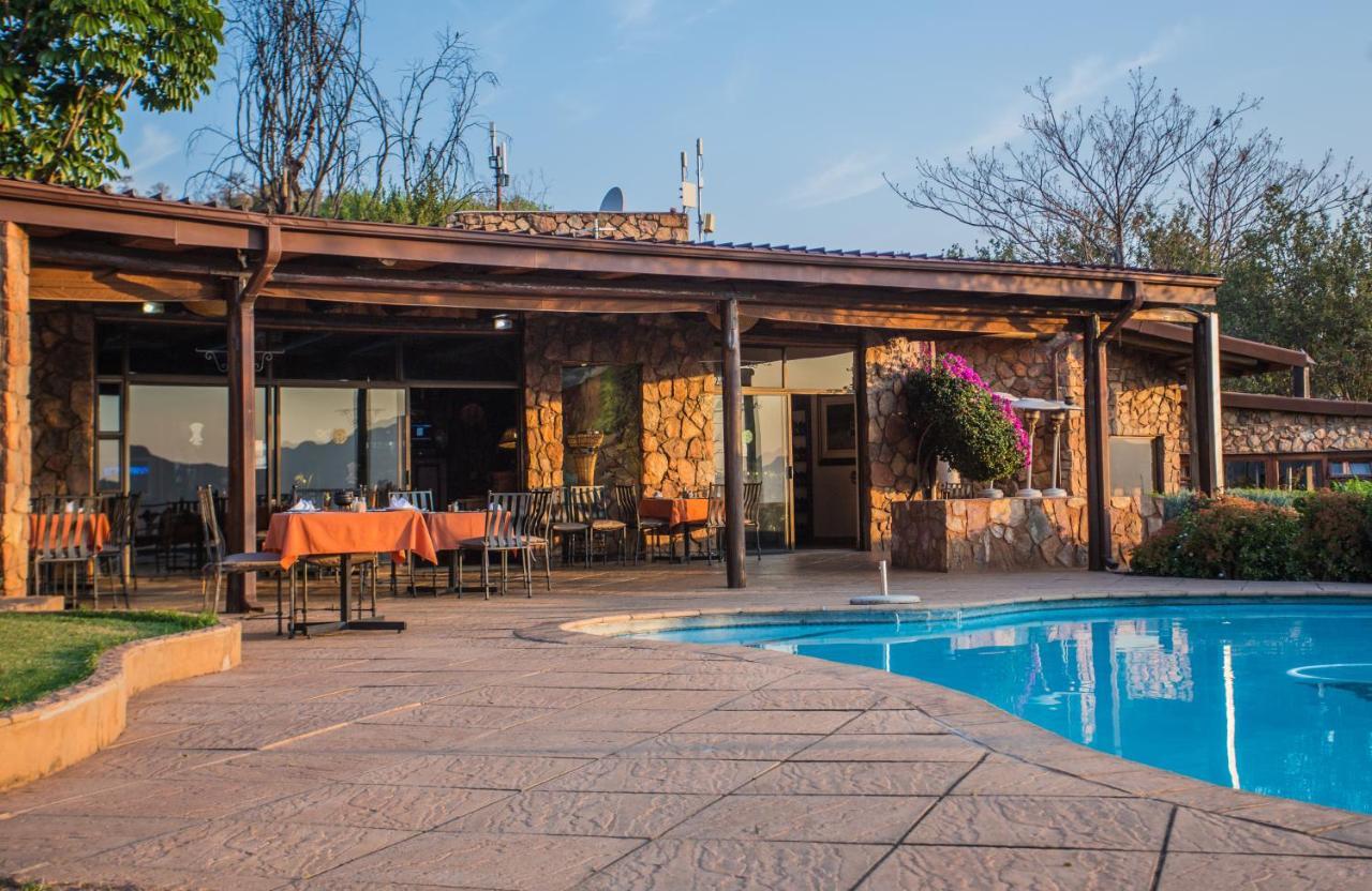 La Montagne Guest Lodge ฮาร์ทบีสบูร์ท ภายนอก รูปภาพ