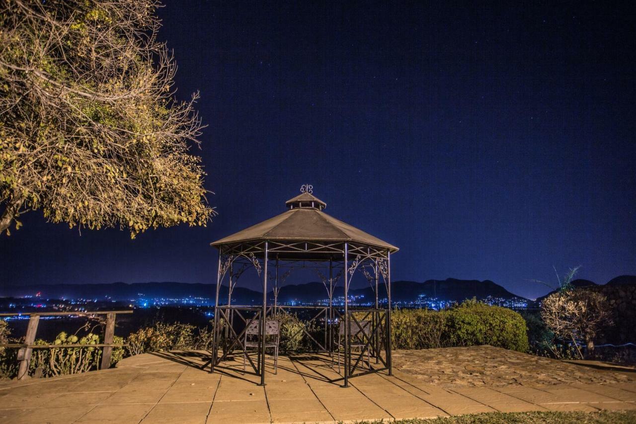 La Montagne Guest Lodge ฮาร์ทบีสบูร์ท ภายนอก รูปภาพ